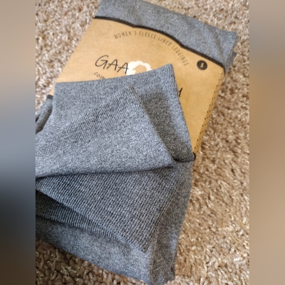 GaaHuu Women's Fleece Lined Leggings NWT - Picture 2 of 4